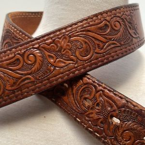 TOOLED LEATHER BELT STRAP